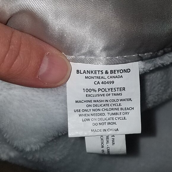 Blankets & Beyond White Tan Monkey Fleece Baby Blanket Lovey 28"x34" Satin Trim - Picture 3 of 5